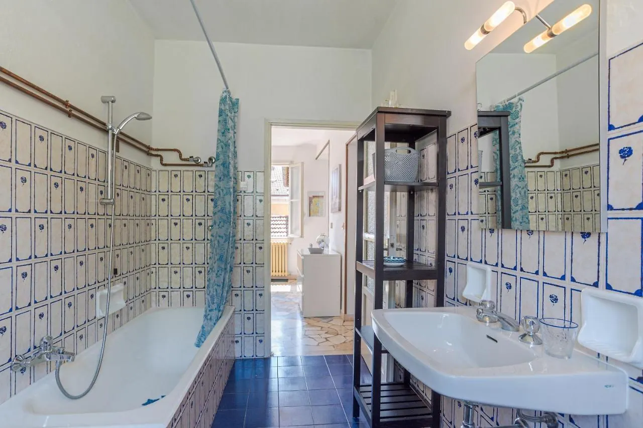 Roomy Apartament In Domaso With Small Balcony!